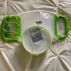 Weight Watchers Cutting Board & Collapsible Bowl